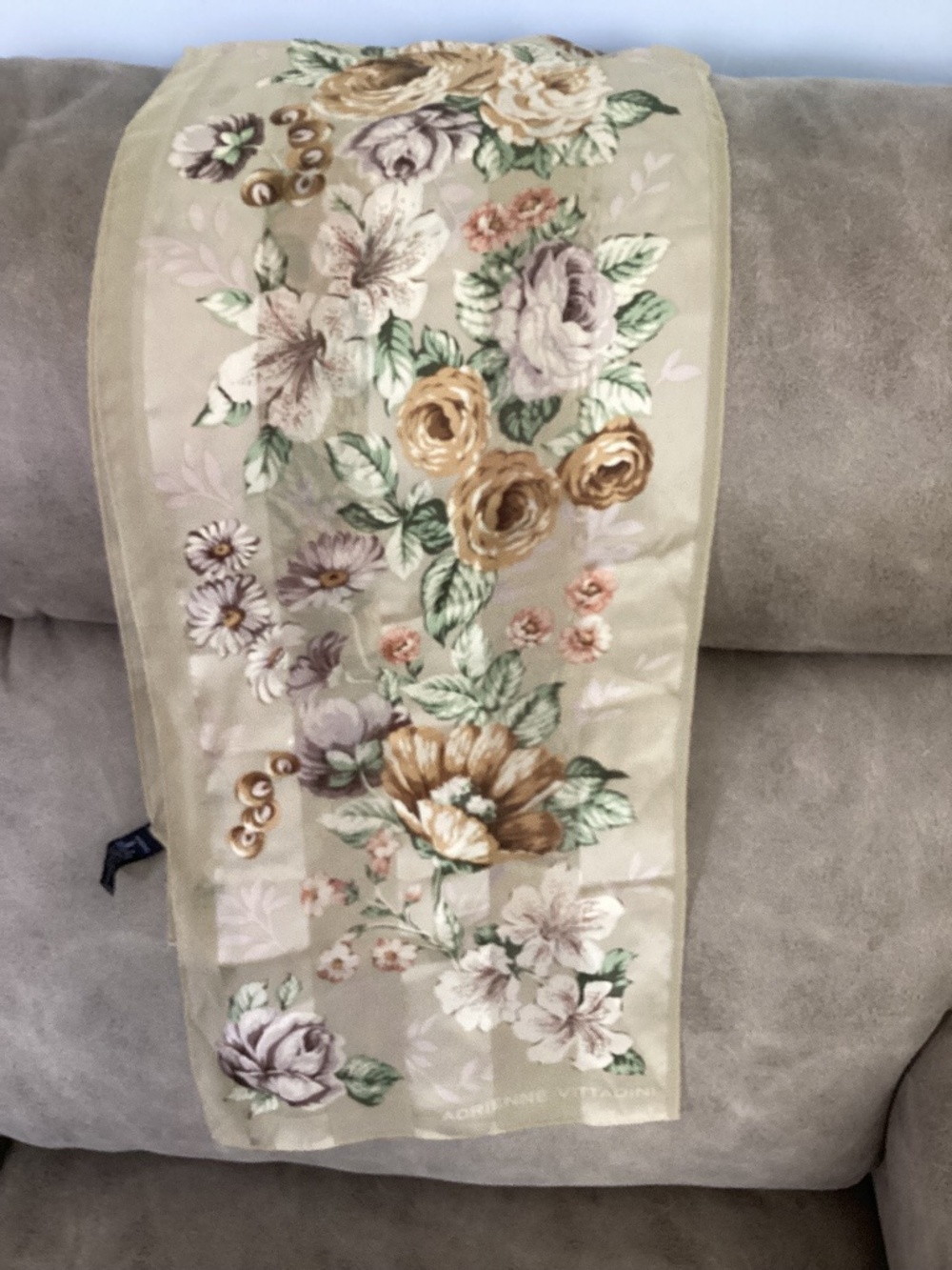 Silk Adrienne Vittadini floral scarf Japan